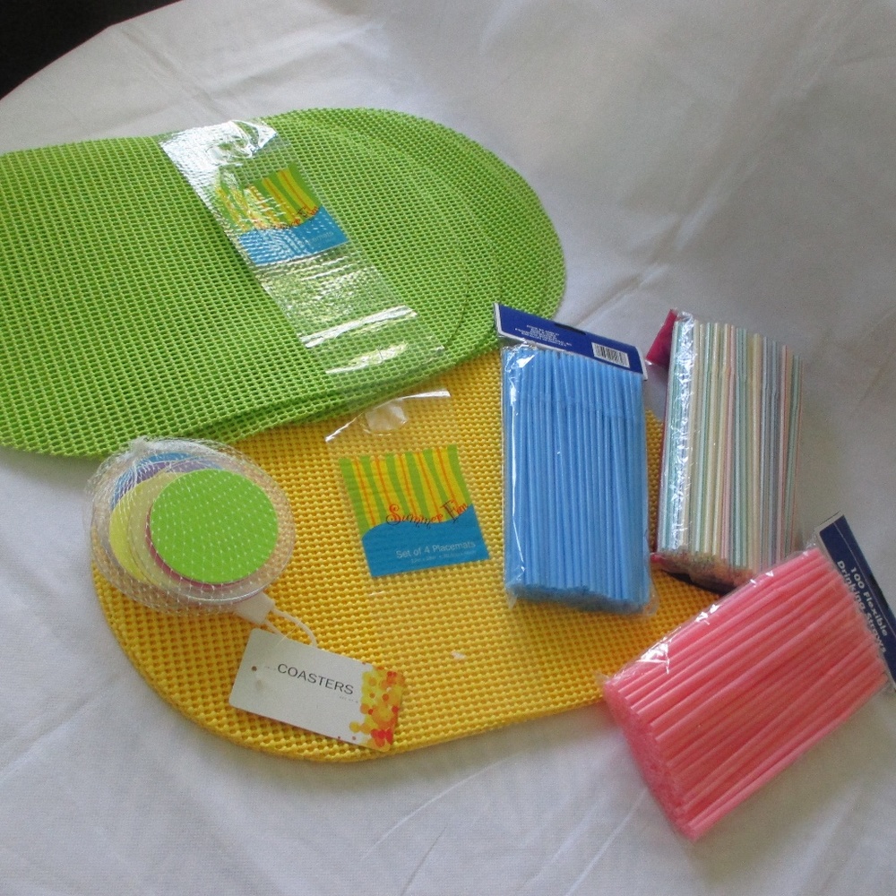 NEW - Cute placemats / coasters / straws